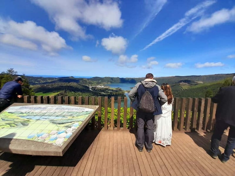 Sete Cidades: Day Tour - Blue & Green Lake and Fire Volcano - Sete Cidades gives you the postcard view