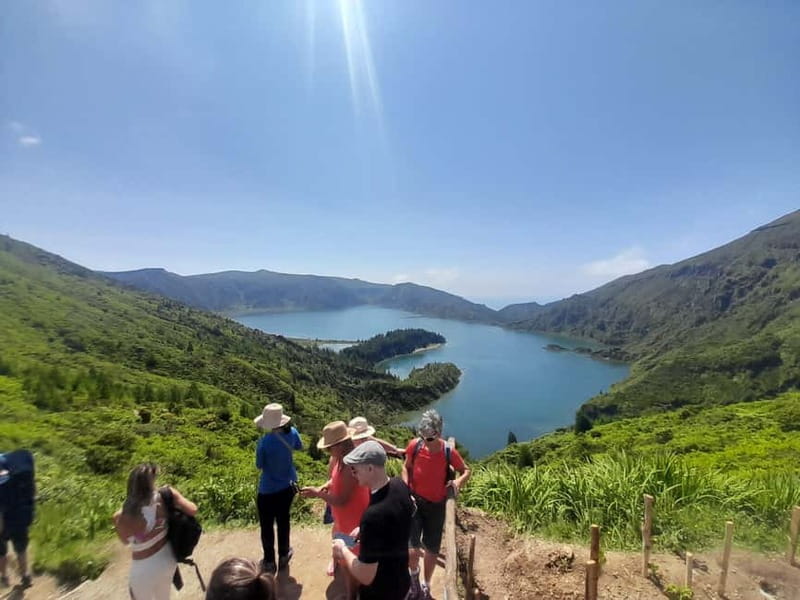 Sete Cidades: Day Tour - Blue & Green Lake and Fire Volcano - Start with São Miguel’s pineapple story