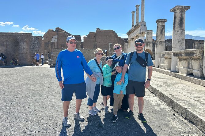 Shore Excursion Tour for Kids from Naples Port to Pompeii and Vesuvius - Pompeii in 2.5 hours: choosing the right ruins