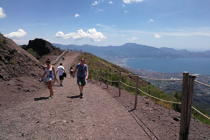 Shore excursion Vesuvius and Pompeii site. - Who will enjoy this day most?