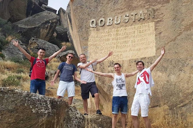 Small-Group Day Trip to Gobustan, Mud Volcanoes, Ateshgah & Yanar Dagh - Lunch before Ateshgah