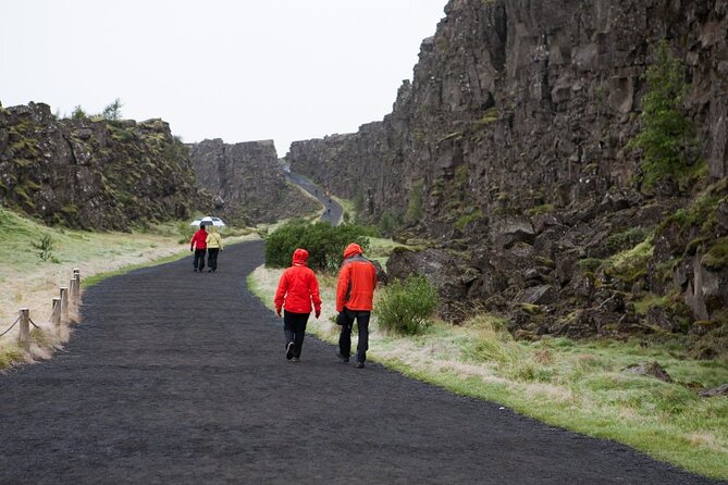 Small Group Golden Circle with Kerid Crater & Tomato Farm Visit - Key points to know before booking