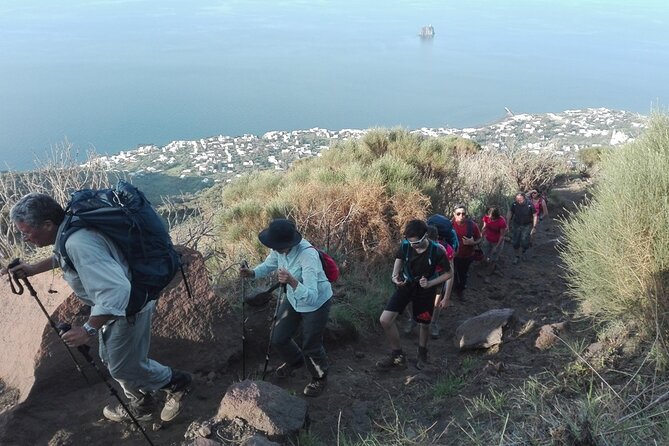 Sunset excursion on the Stromboli volcano - Group size, guide quality, and the pace