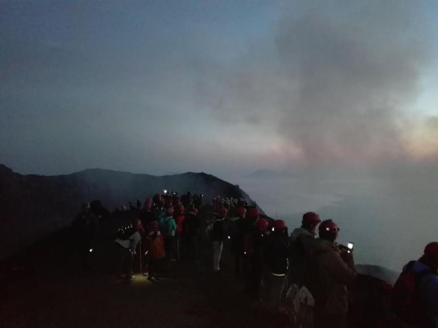 Sunset Trekking on vulcano Stromboli - The descent by Punta Labronzo mule track