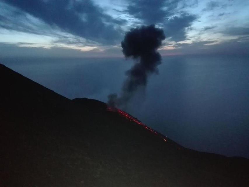 Sunset Trekking on vulcano Stromboli - Timing, cancellation, and practical planning