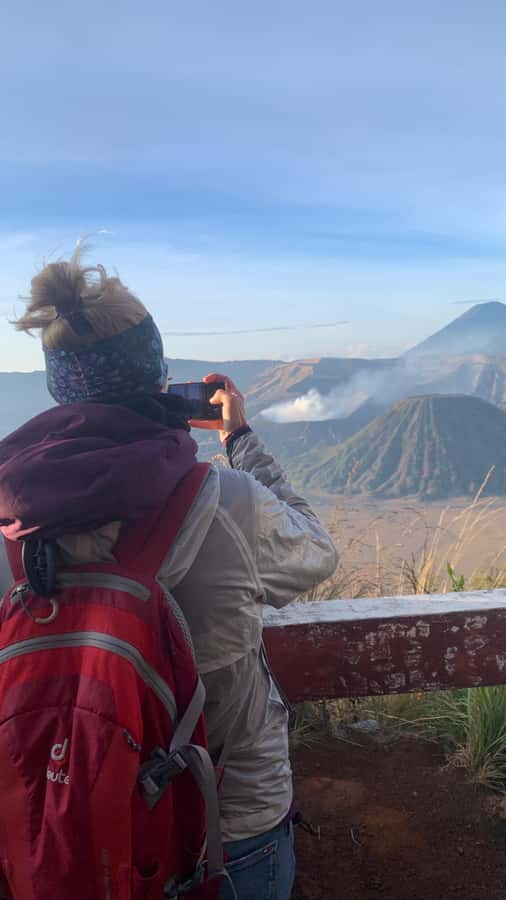 Surabaya: 3-Day Mount Bromo & Ijen Crater Tour - Comfort, food, and what to pack