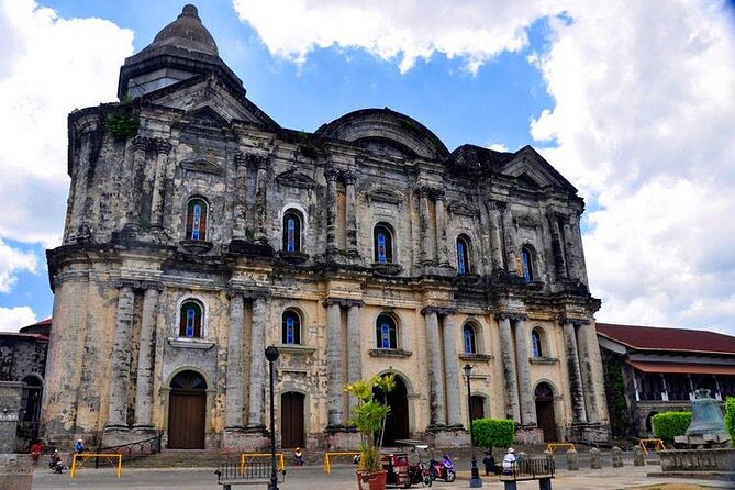 Tagaytay, Taal Volcano & Heritage Town: A Journey of Discovery - Tagaytay gives you the first high view of Taal