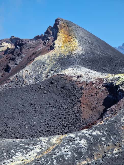 Tajogaite Volcano: the official route with a certified local guide - Why Tajogaite is more than a volcano viewpoint