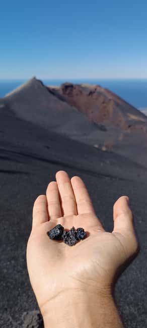 Tajogaite Volcano: the official route with a certified local guide - Seven kilometers across recent lava