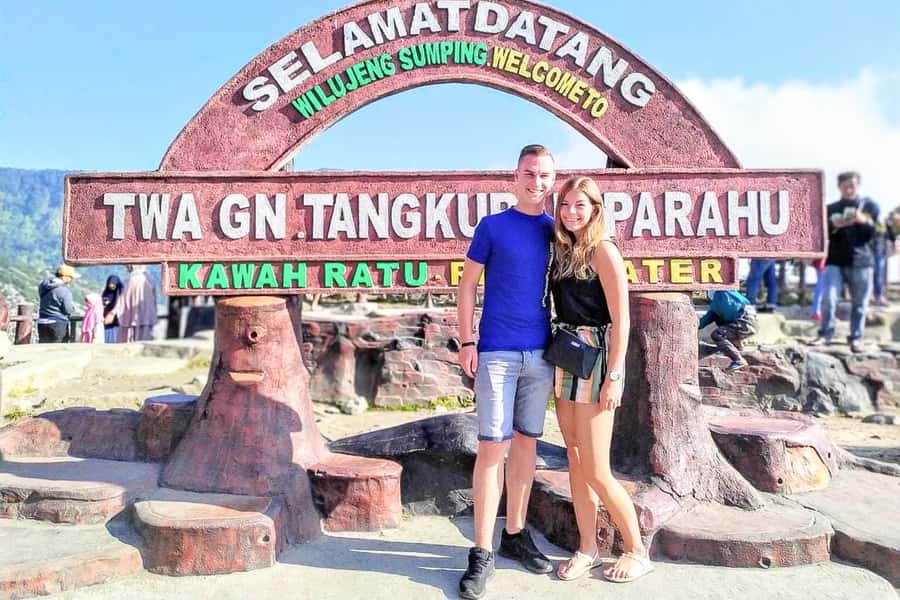 Tangkuban Perahu Crater Tour from Bandung - Tangkuban Perahu and its steaming craters