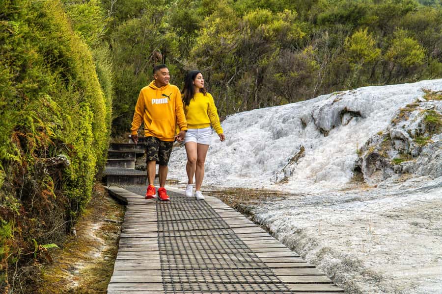 Taupo: Orakei Korako Geothermal Park and Cave Entry Ticket - Starting at the visitor centre