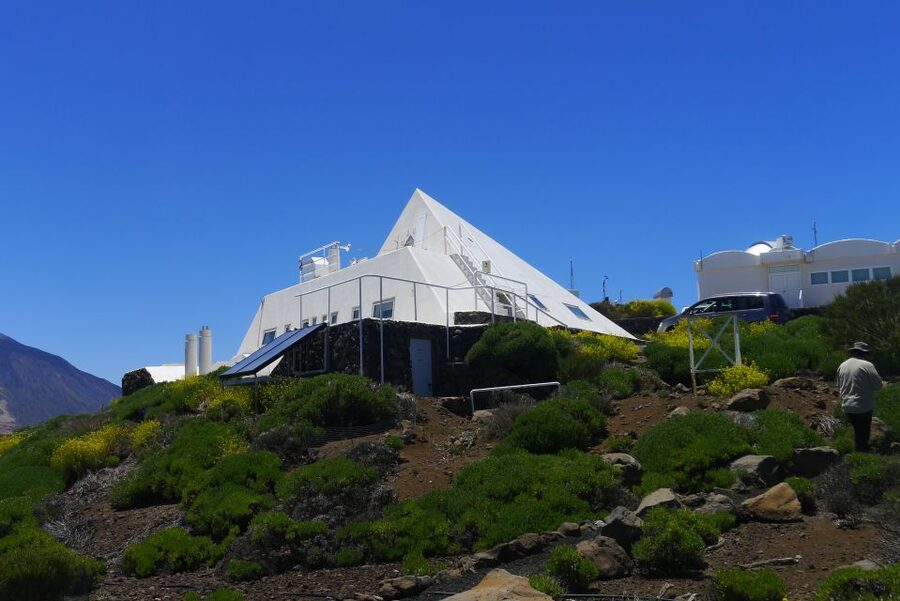 Tenerife: Mount Teide Observatory Astronomical Tour - The drive into Teide National Park