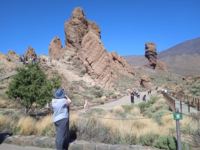 Tenerife: Teide, Icod de los Vinos & Garachico Full Day Tour - El Tanque and the change from volcano to village