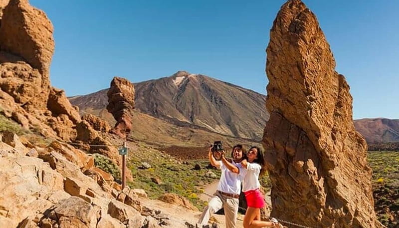 Tenerife: Teide, Icod de los Vinos & Garachico Full Day Tour - Morning pickup and the ride into the mountains