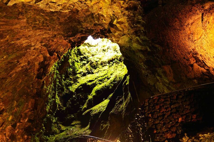 Terceira Island: Caves and Craters Tour - Why this four-hour route works well