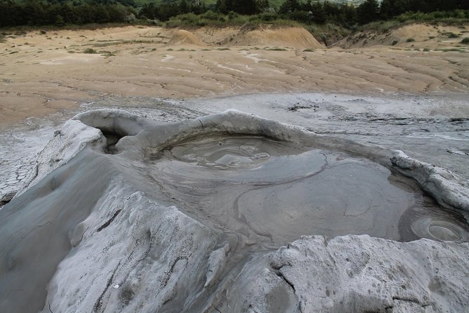 The Salt Mines, The Winery, The Muddy Volcanoes! The Fixers Private Tour - Practical details that affect the value