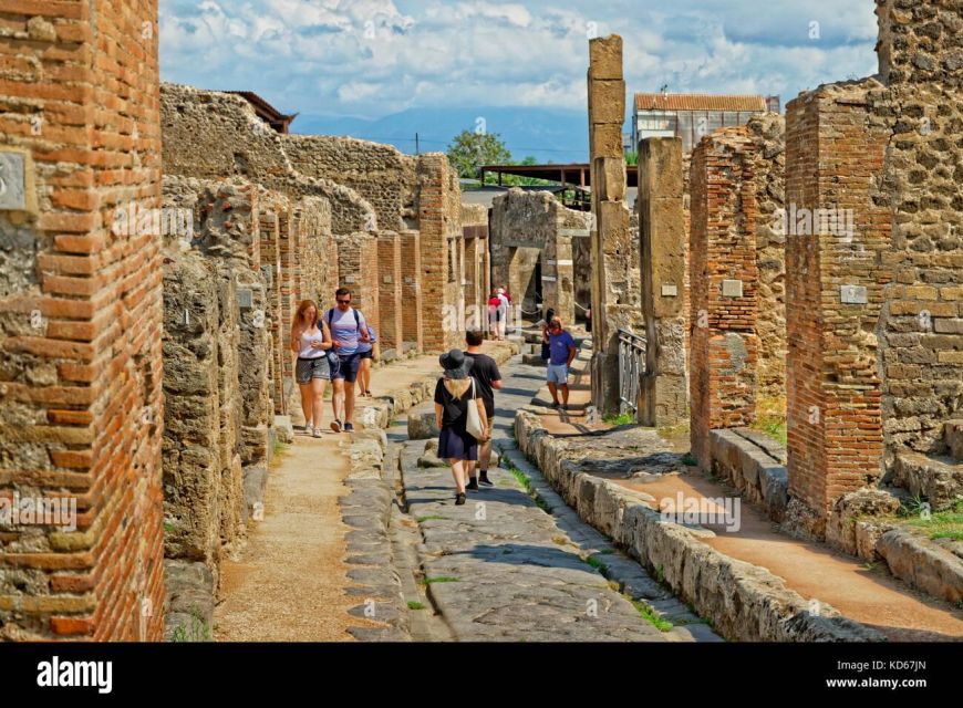 TICKET VESUVIUS SKIP THE LINE WITH SUPPORT ASSISTANCE - Planning your clothing and day