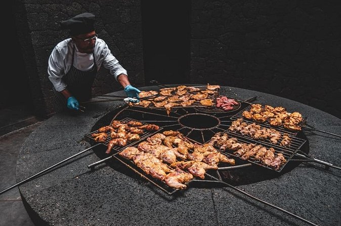 Timanfaya Evening Experience and Volcano Dinner - Who should book this evening experience?