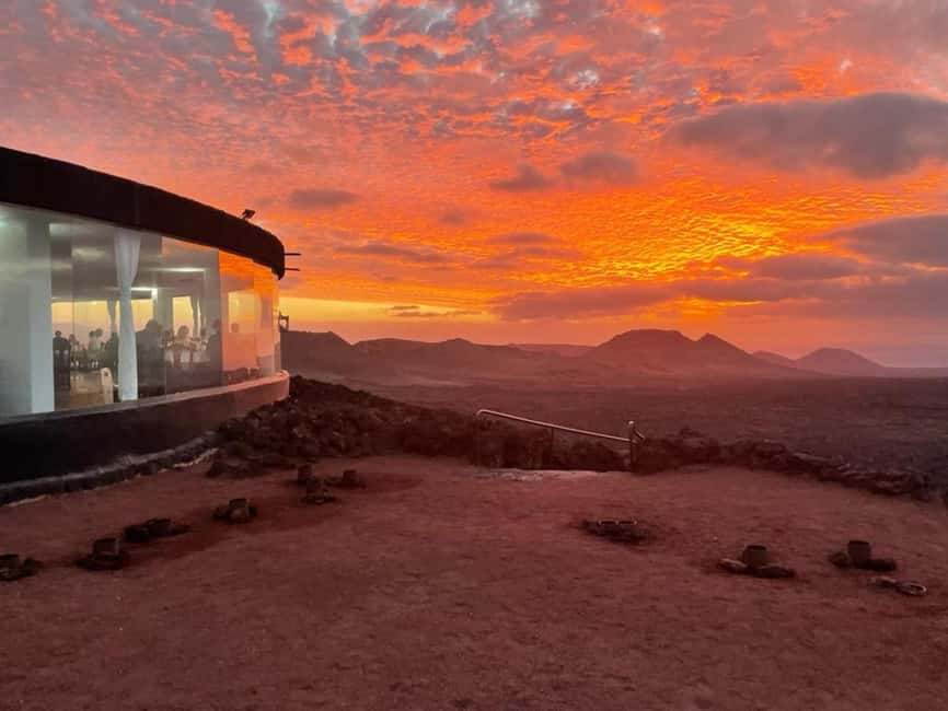 Timanfaya National Park: Evening Tour with Volcano Dinner - Geothermal experiments with Earth, water, and fire