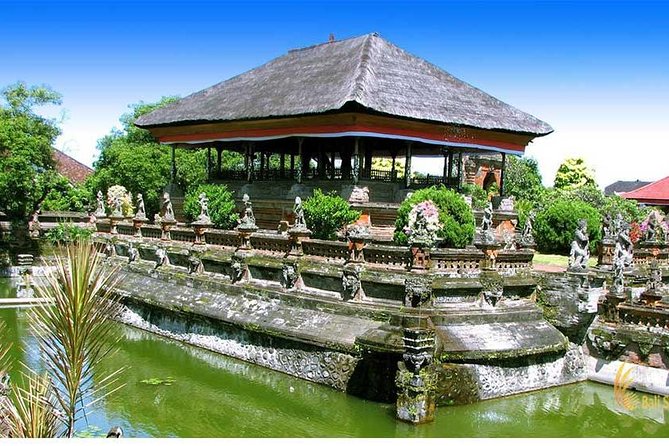 Tour: Besakih Temple-Kintamani Volcano-Water temple&Rice Terrace - Besakih Temple and the slopes of Mount Agung