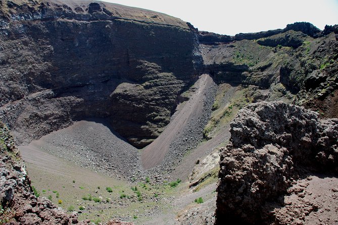 Tour on Vesuvius with wine tasting - What the $139.70 price really buys