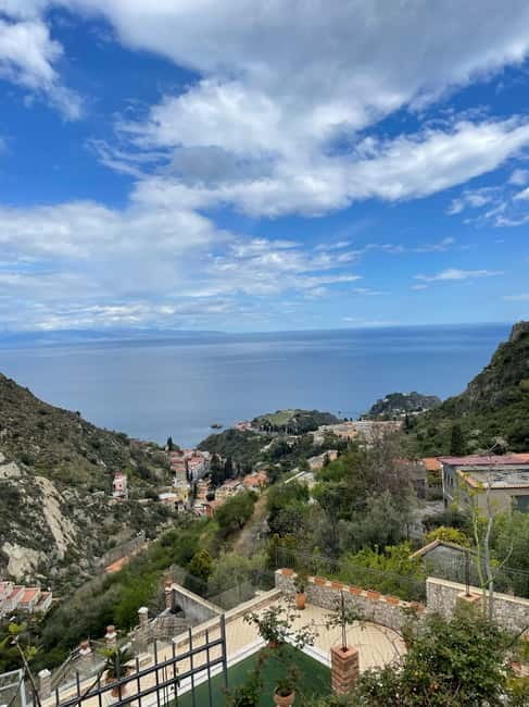 Tours Privato in Mini van Monte Etna e Taormina da Siracusa - Key points at a glance