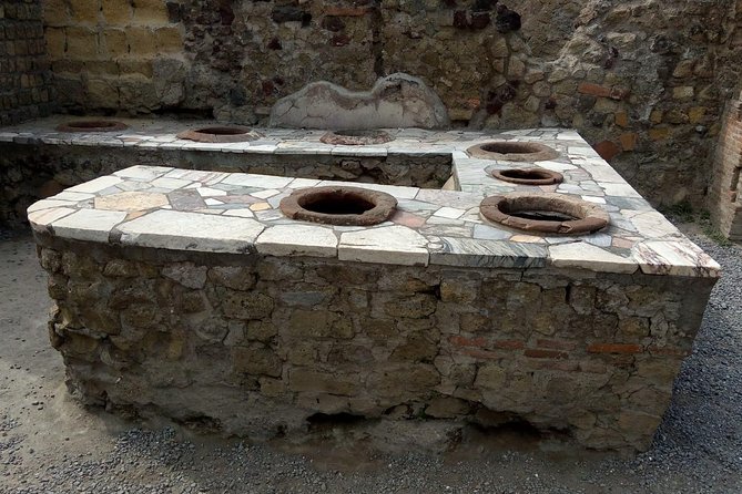 Transfer from Naples to Sorrento with a stop at Pompeii and Mt Vesuvius(1-8 PAX) - Mount Vesuvius: the ticket trap to avoid