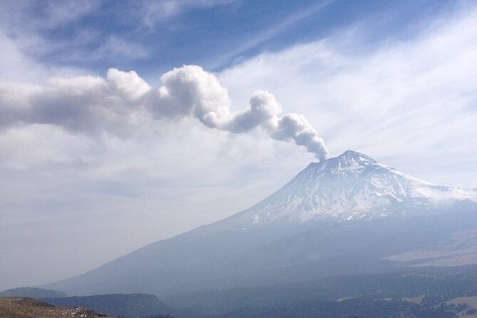 Trekking Through The Volcanoes - Food, water, and the traditional Mexican meal