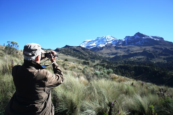 Trekking Through The Volcanoes - Paso de Cortés and the first forest section