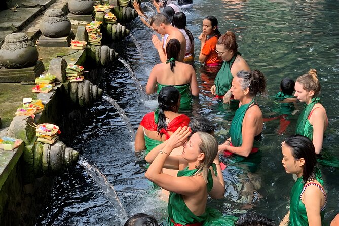 Ubud Village, Waterfall and Kintamani Volcano Tour - Tegenungan Waterfall starts the day with water and stairs