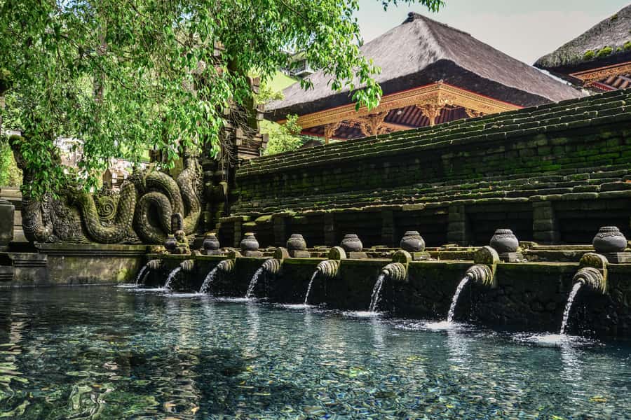 Ubud & Volcano Hot Springs Tours - Ubud Palace and market: a quick look at the town’s center
