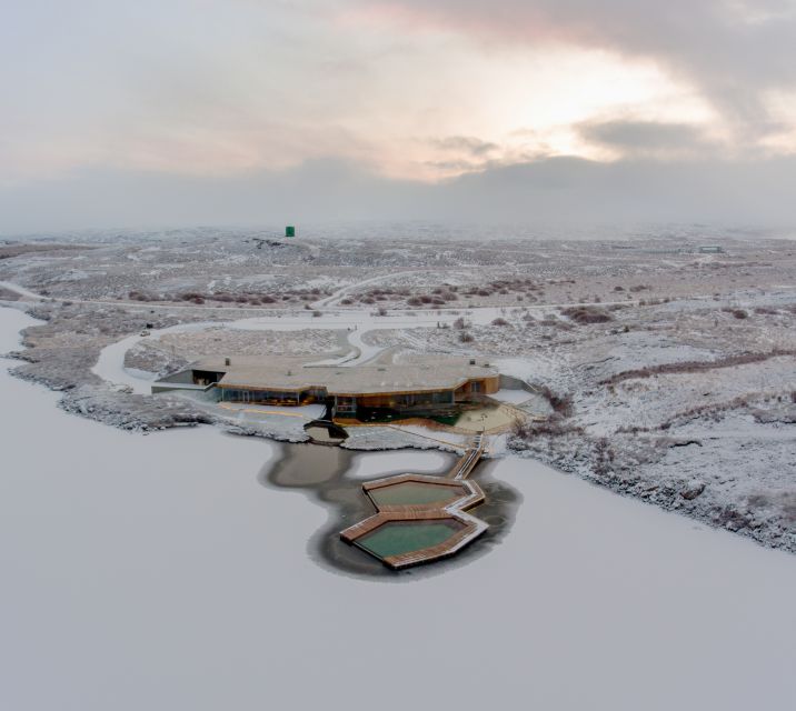 Vök Baths: East Iceland Geothermal Baths Entry - Winter nights, stars, and the Northern Lights