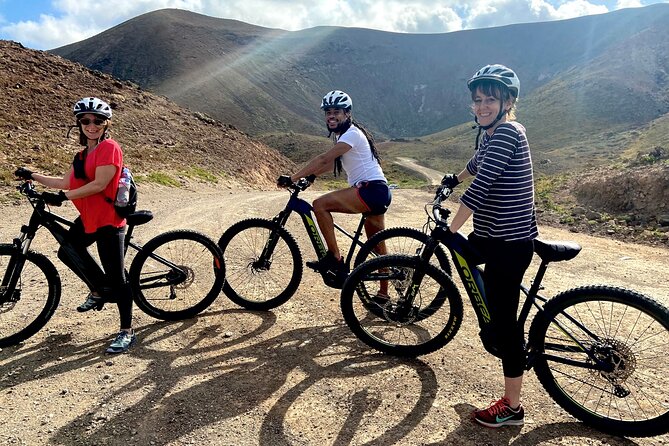 Volcanic Discovery PREMIUM eBike Tour: 35 km - How hard is the tour?