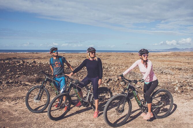Volcanic Discovery PREMIUM eBike Tour: 35 km - Small-group guiding from Bas, Bastian, and Darja