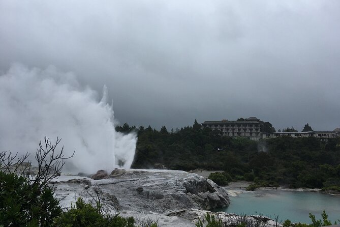 Volcanic Rotorua Day Trip from Auckland - What the guide adds to the day