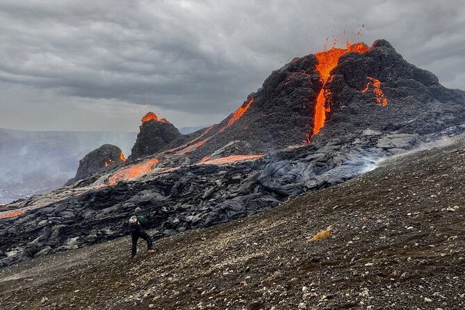 Volcano Hike and Grindavík Visit from Reykjavik - How hard is the hike?