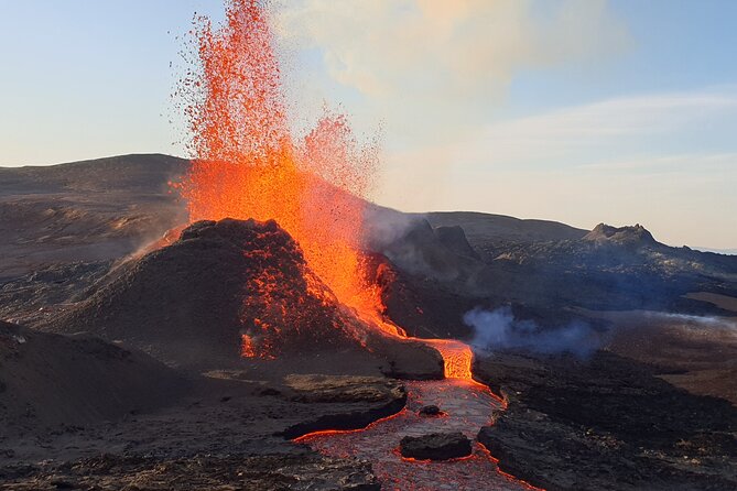 Volcano Hike and Grindavík Visit from Reykjavik - Guides make the difference
