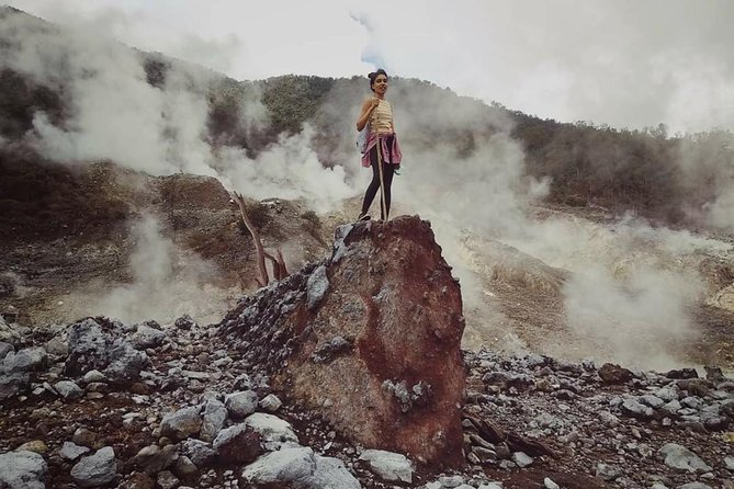 volcano hike and jungle trekking adventure - Group size, guides, and the human side of the day