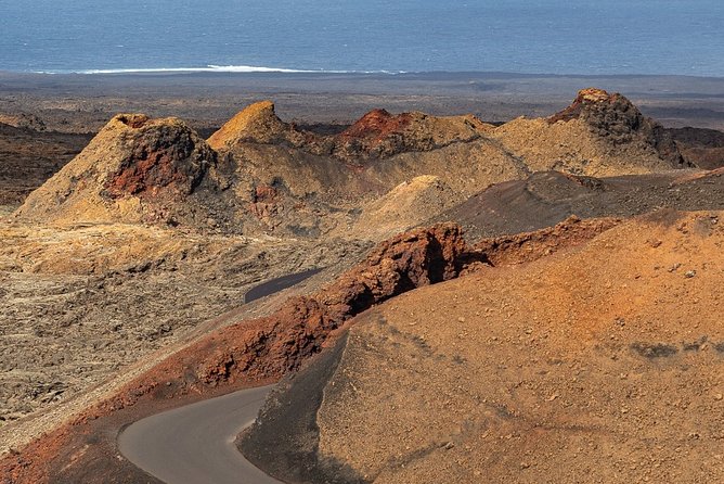 Volcano Hike - Timanfaya eruptions - Pickup, minivan transport, and the meeting point