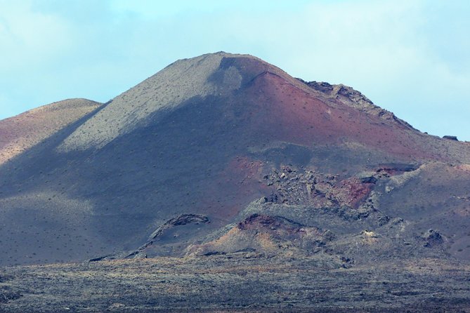 Volcano Hike - Timanfaya eruptions - Price, booking time, and cancellation terms