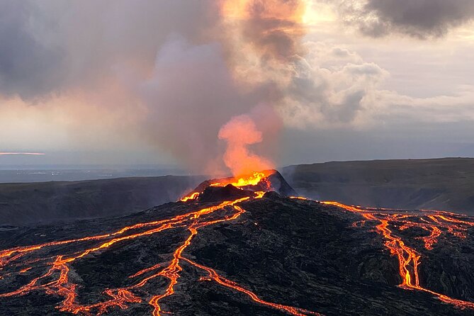Volcano Tour on Reykjanes Peninsula Including Icelandic Snacks - Why volcanic access can change without warning
