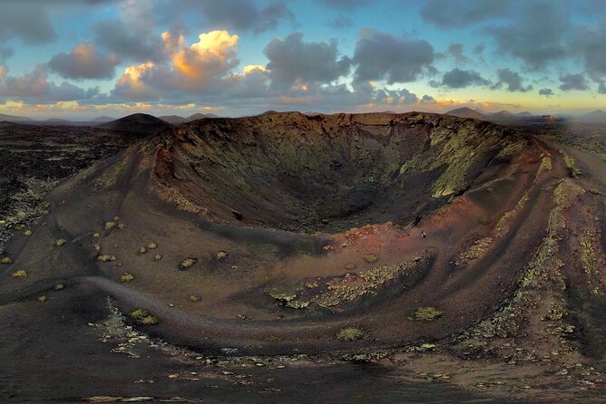 Volcano Trekking Tour (Timanfaya eruptions) - Key points before you book