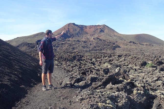 Volcano Trekking Tour (Timanfaya eruptions) - Who should book this volcano trek?