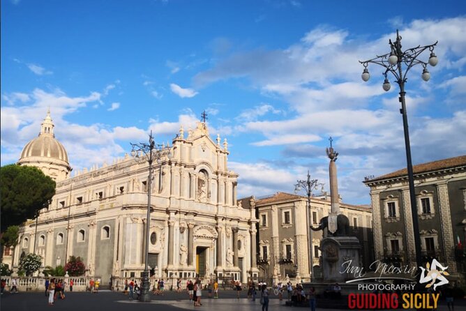 WalkingTour CATANIA - discovering the city of lava with a licensed guide - Ursino Castle and the lava that changed its setting