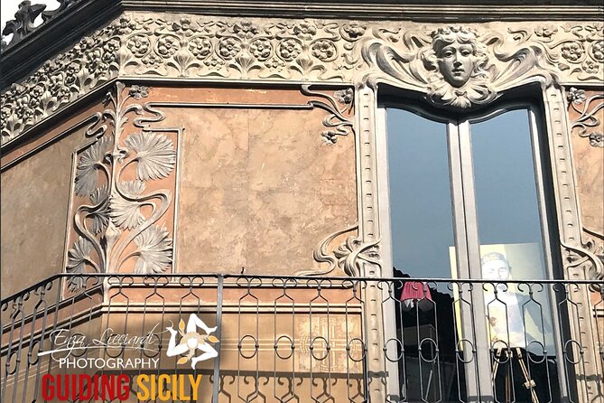 WalkingTour CATANIA - discovering the city of lava with a licensed guide - Via dei Crociferi and baroque Catania