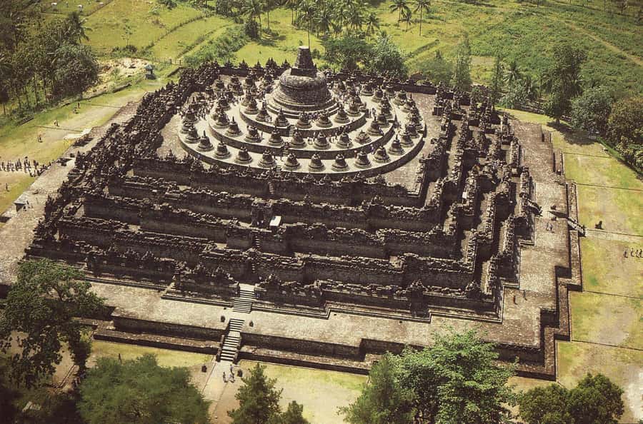 yogyakarta: Borobudur sunrise, Merapi volcano & Prambanan - Inside Borobudur, Central Java’s great Buddhist monument