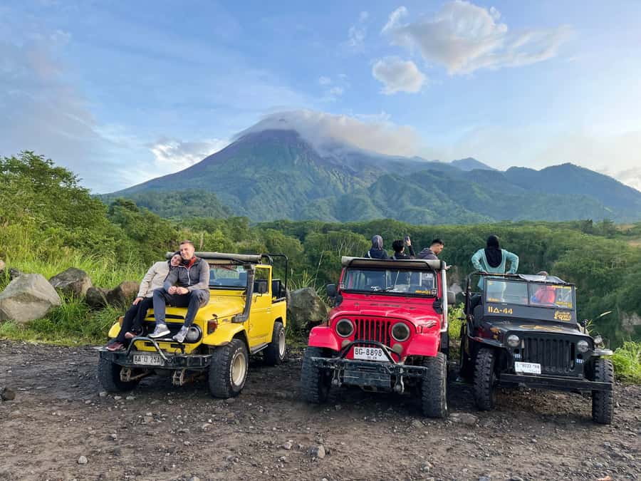 Yogyakarta: Mt. Merapi Jeep Lava Tour Guided Tour - Guides, drivers, and the human side of the trip