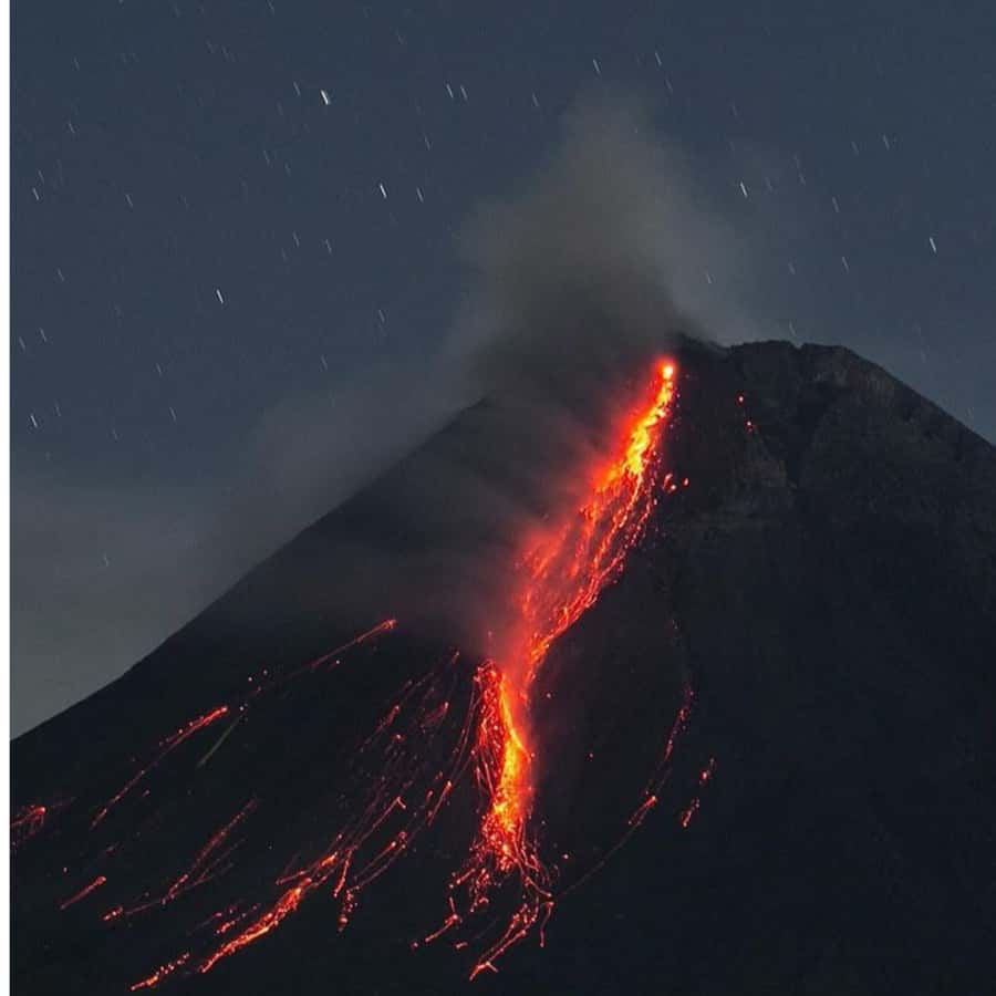 Yogyakarta Volcano: Merapi Volcano on Hilltop (Lava Viewing) - The ride from Yogyakarta to the mountain